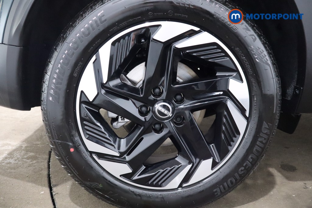 Nissan Qashqai N-Connecta Automatic Petrol-Electric Hybrid SUV - Stock Number (1556345) - 9th supplementary image