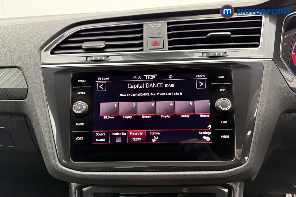 Volkswagen Tiguan R-Line Automatic Petrol SUV - Stock Number (1556374) - 6th supplementary image