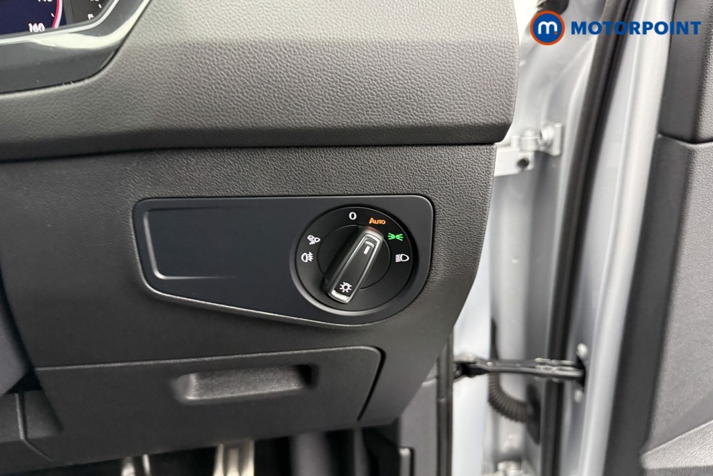 Volkswagen Tiguan R-Line Automatic Petrol SUV - Stock Number (1556374) - 16th supplementary image