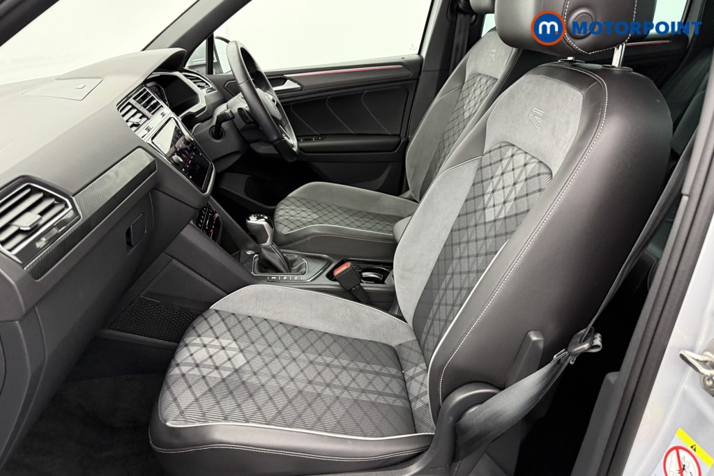 Volkswagen Tiguan R-Line Automatic Petrol SUV - Stock Number (1556374) - 23rd supplementary image