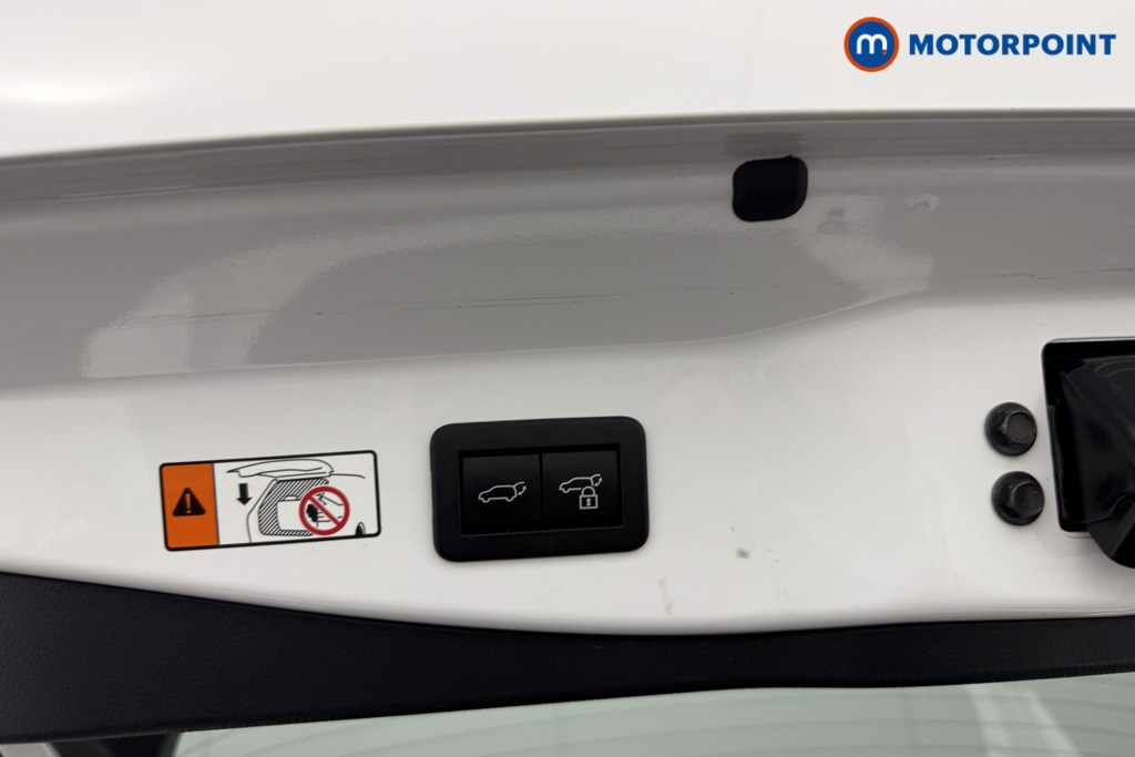 Toyota C-Hr Design Automatic Petrol-Electric Hybrid SUV - Stock Number (1556403) - 22nd supplementary image