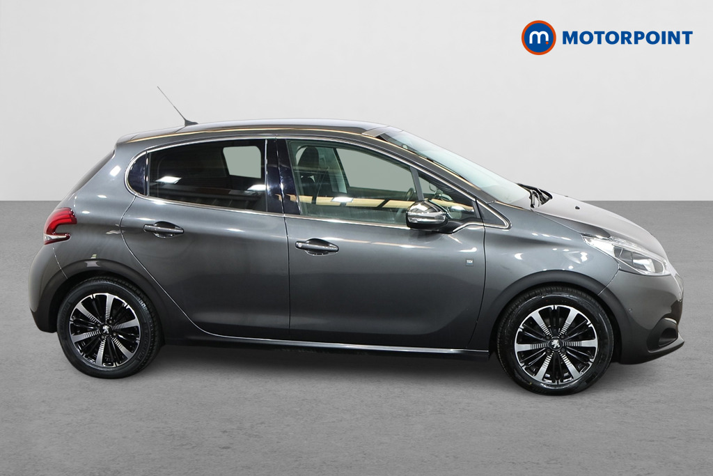 Peugeot 208 Tech Edition Manual Petrol Hatchback - Stock Number (1556575) - Drivers side