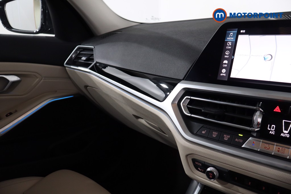 BMW 3 Series Sport Pro Automatic Petrol Plug-In Hybrid Saloon - Stock Number (1555580) - 18th supplementary image