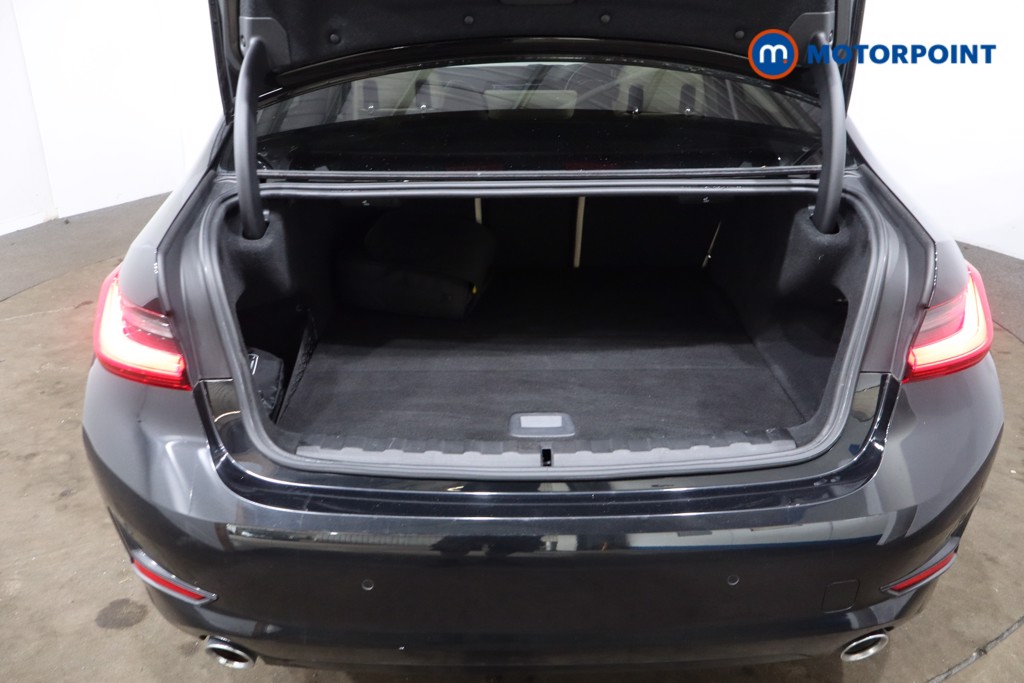 BMW 3 Series Sport Pro Automatic Petrol Plug-In Hybrid Saloon - Stock Number (1555580) - 30th supplementary image