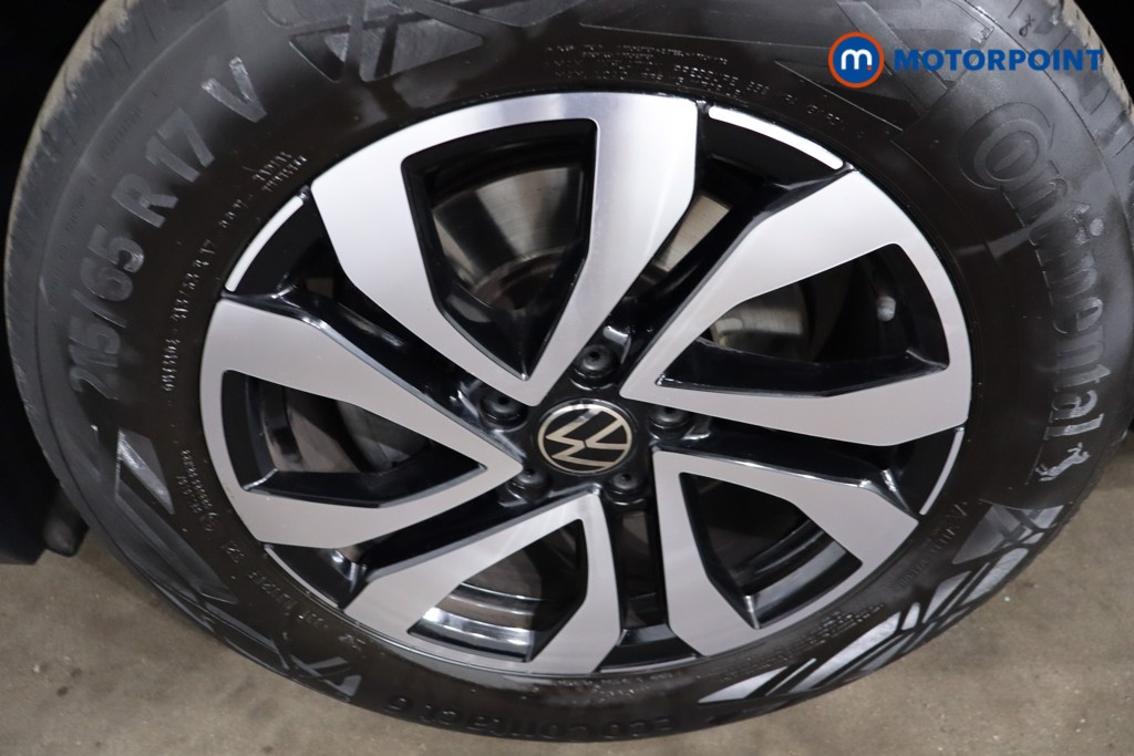 Volkswagen Tiguan Active Manual Petrol SUV - Stock Number (1555620) - 10th supplementary image
