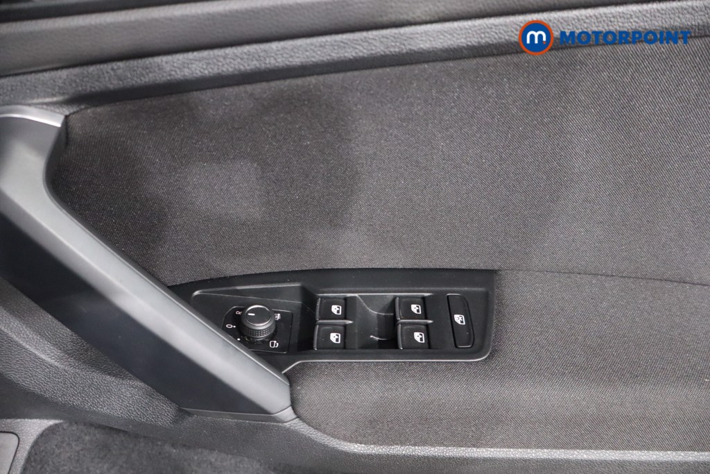Volkswagen Tiguan Active Manual Petrol SUV - Stock Number (1555620) - 19th supplementary image