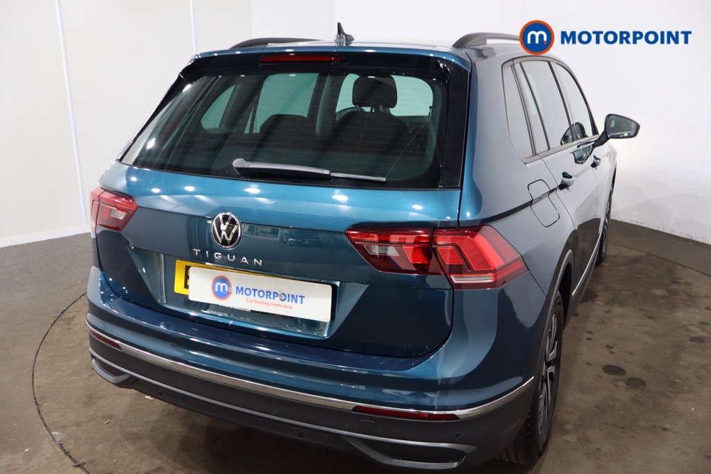 Volkswagen Tiguan Active Manual Petrol SUV - Stock Number (1555620) - 27th supplementary image