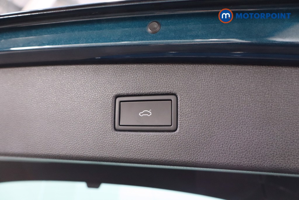 Volkswagen Tiguan Active Manual Petrol SUV - Stock Number (1555620) - 28th supplementary image