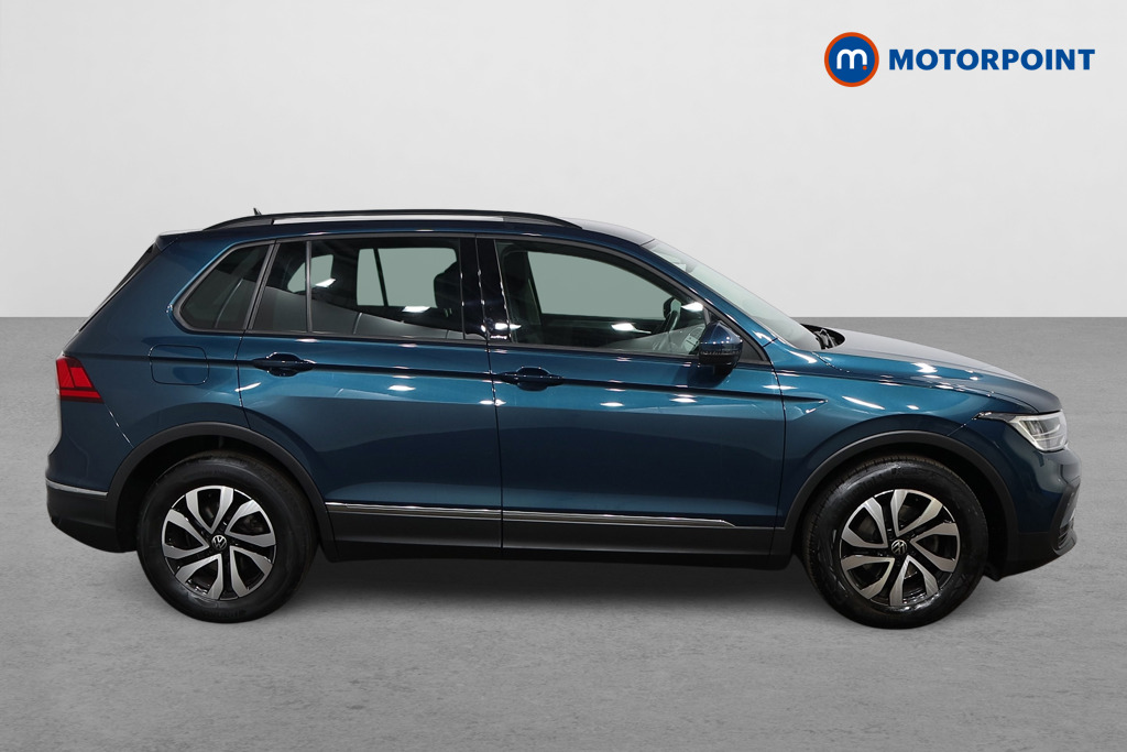 Volkswagen Tiguan Active Manual Petrol SUV - Stock Number (1555620) - Drivers side