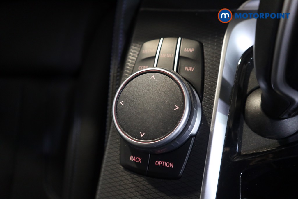 BMW 5 Series M Sport Automatic Petrol Plug-In Hybrid Estate - Stock Number (1555686) - 8th supplementary image