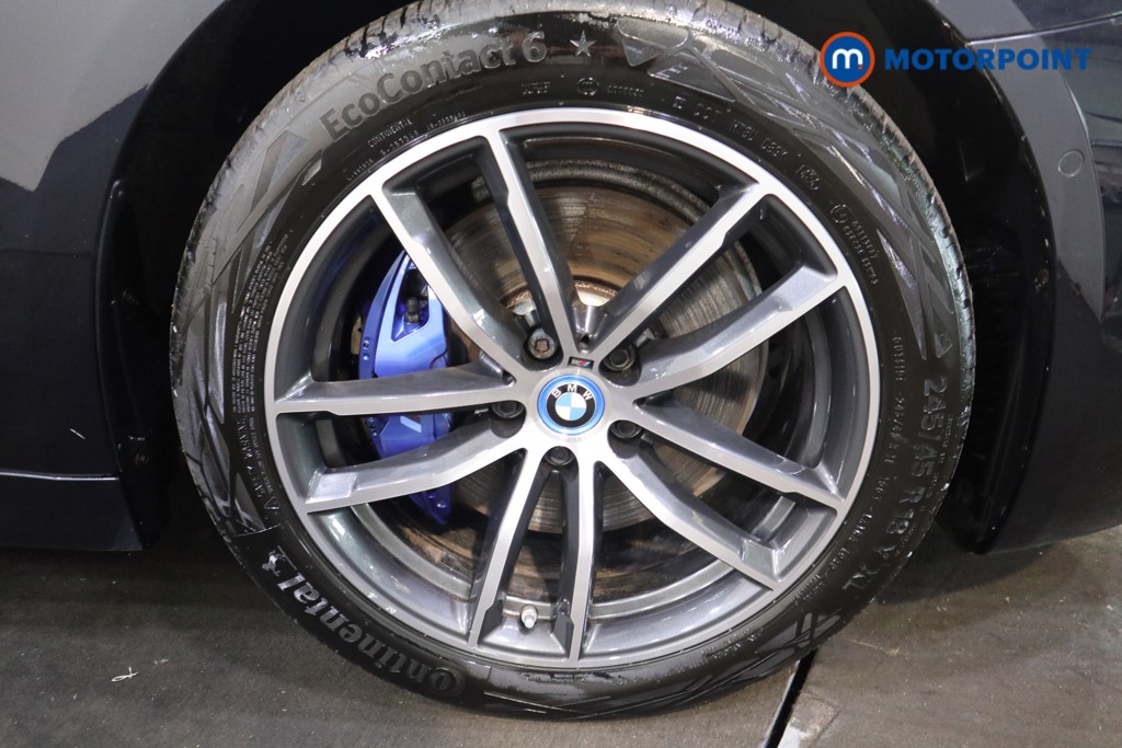 BMW 5 Series M Sport Automatic Petrol Plug-In Hybrid Estate - Stock Number (1555686) - 20th supplementary image