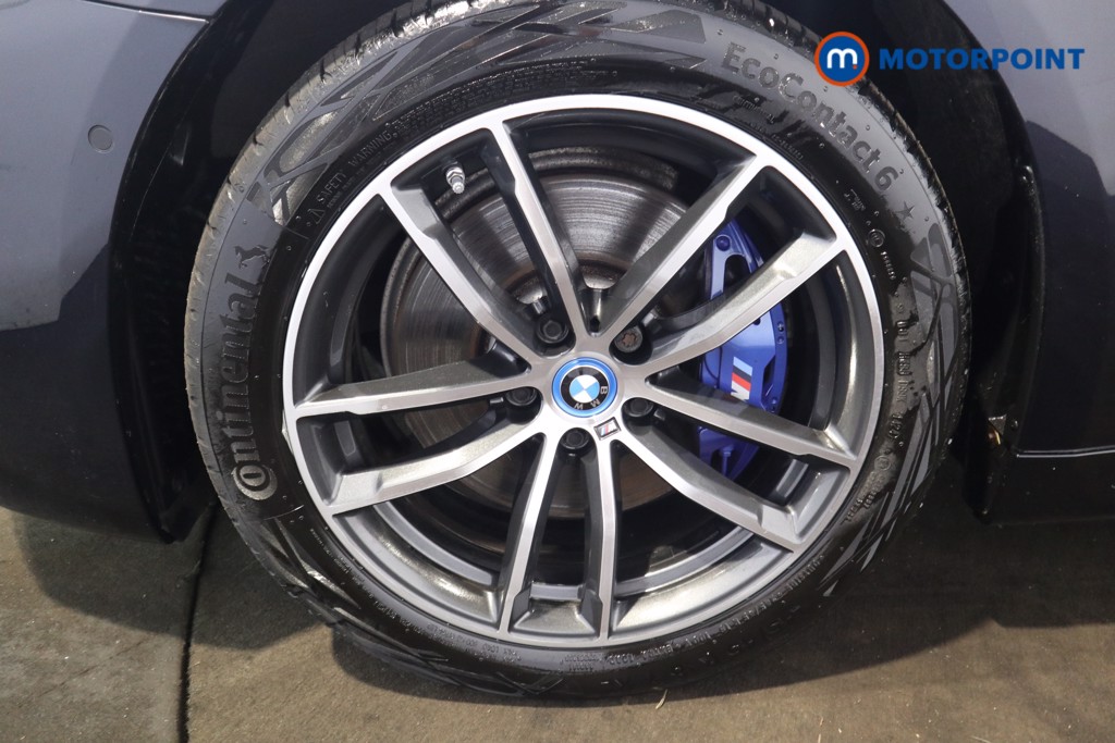 BMW 5 Series M Sport Automatic Petrol Plug-In Hybrid Estate - Stock Number (1555686) - 21st supplementary image