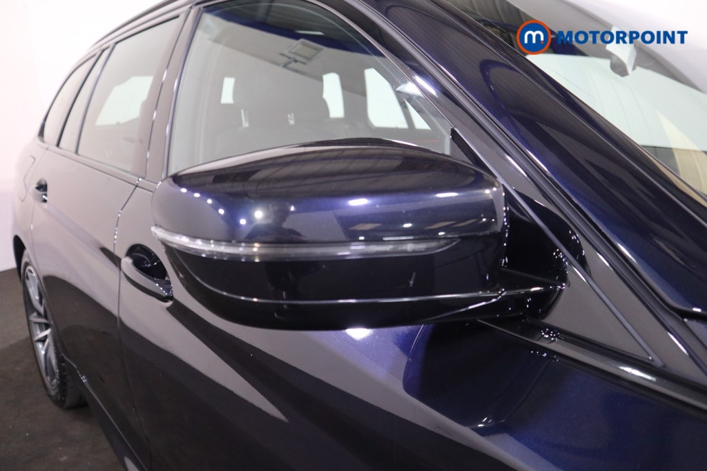 BMW 5 Series M Sport Automatic Petrol Plug-In Hybrid Estate - Stock Number (1555686) - 27th supplementary image