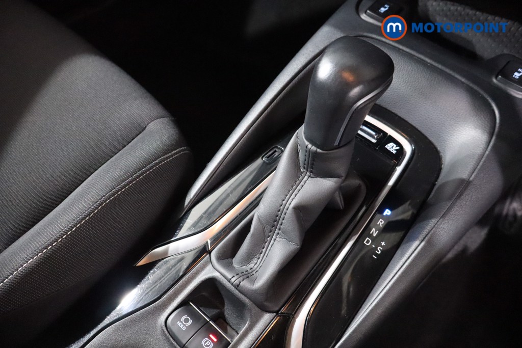 Toyota Corolla Design Automatic Petrol-Electric Hybrid Estate - Stock Number (1556569) - 15th supplementary image