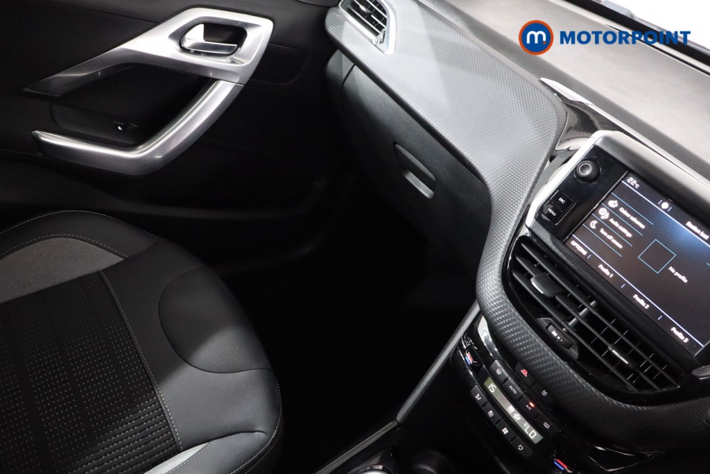 Peugeot 2008 Allure Premium Manual Petrol SUV - Stock Number (1543581) - 18th supplementary image