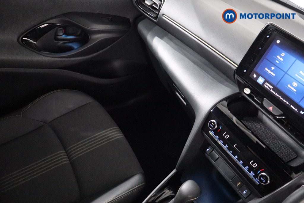 Toyota Yaris Cross Dynamic Automatic Petrol-Electric Hybrid Estate - Stock Number (1554440) - 17th supplementary image
