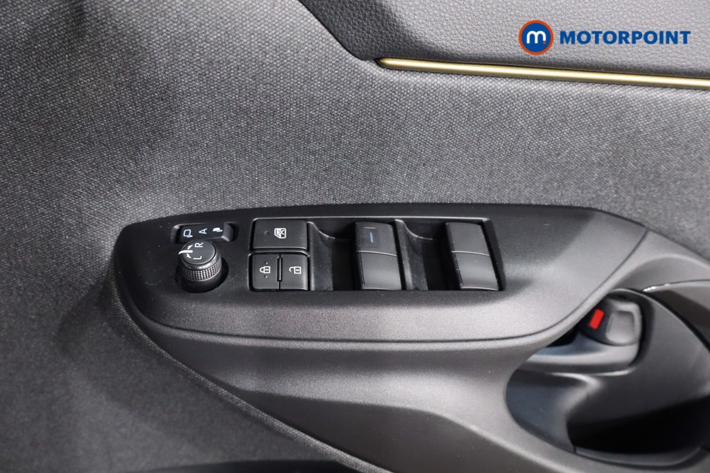 Toyota Yaris Cross Dynamic Automatic Petrol-Electric Hybrid Estate - Stock Number (1554440) - 20th supplementary image