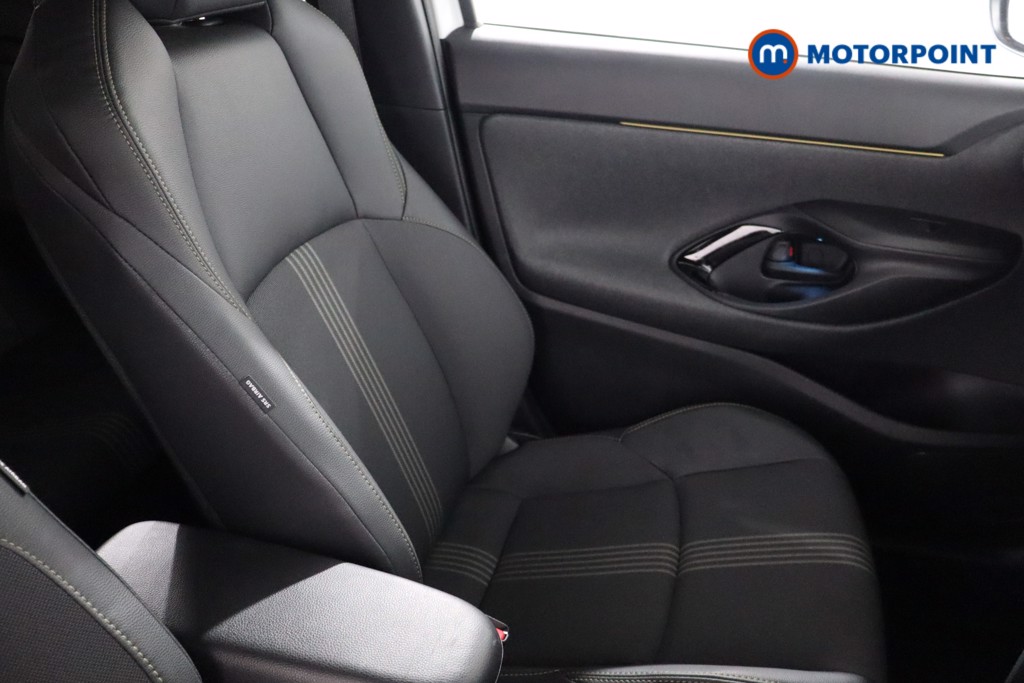 Toyota Yaris Cross Dynamic Automatic Petrol-Electric Hybrid Estate - Stock Number (1554440) - 23rd supplementary image