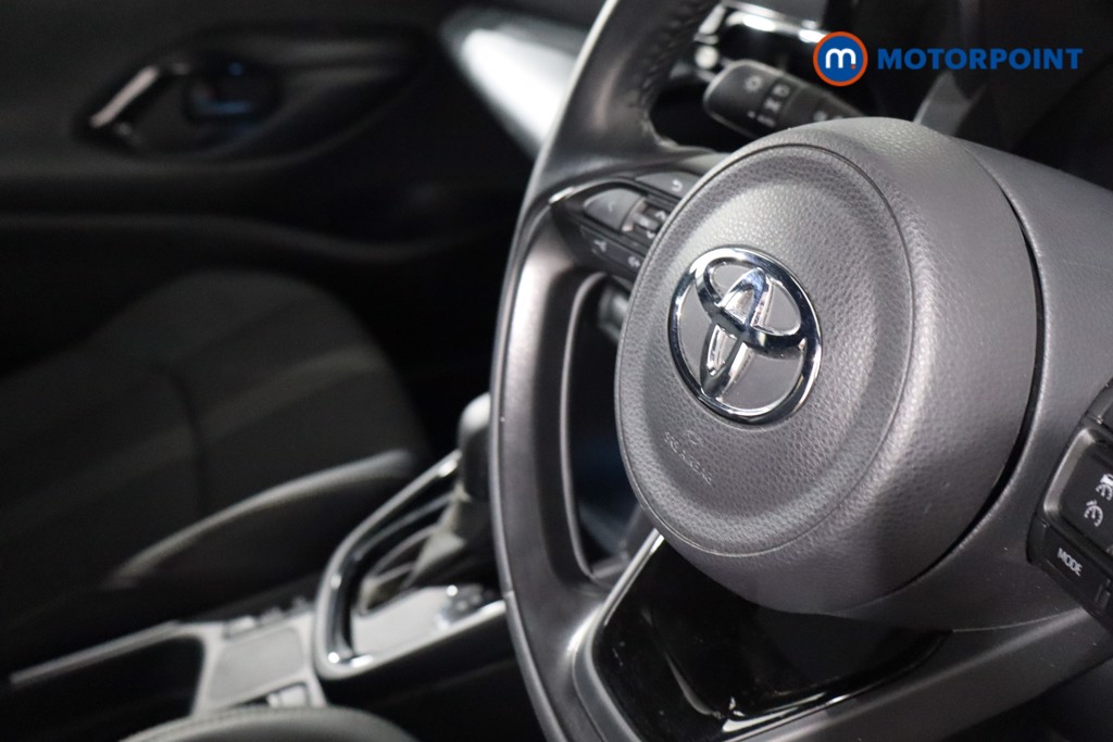 Toyota Yaris Cross Dynamic Automatic Petrol-Electric Hybrid Estate - Stock Number (1554440) - 25th supplementary image