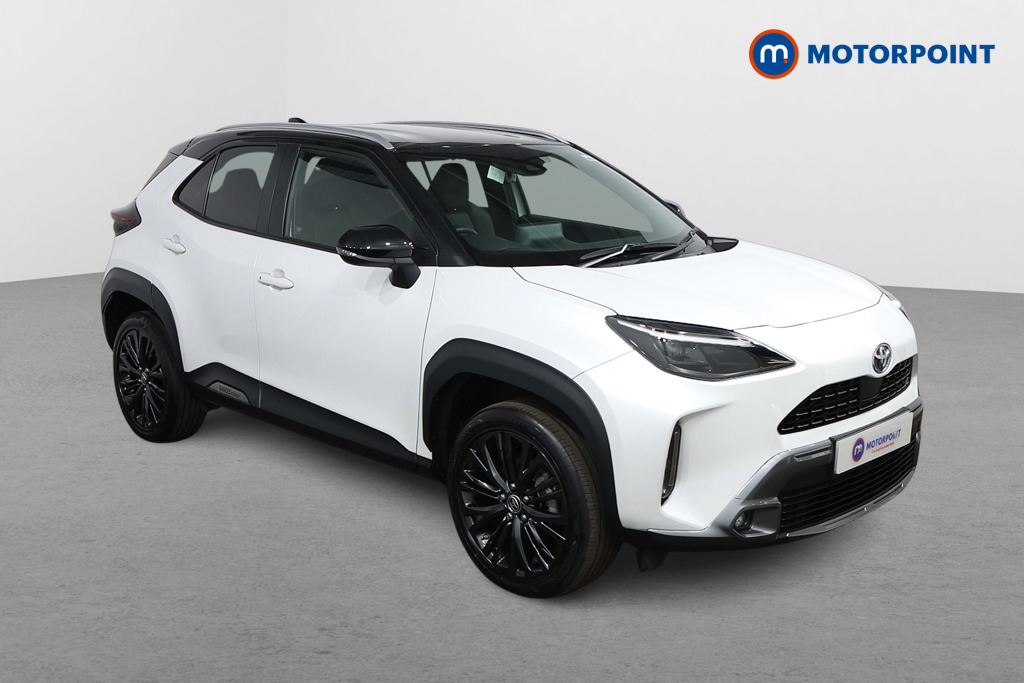 Toyota Yaris Cross Dynamic Automatic Petrol-Electric Hybrid Estate - Stock Number (1554440) - Drivers side front corner