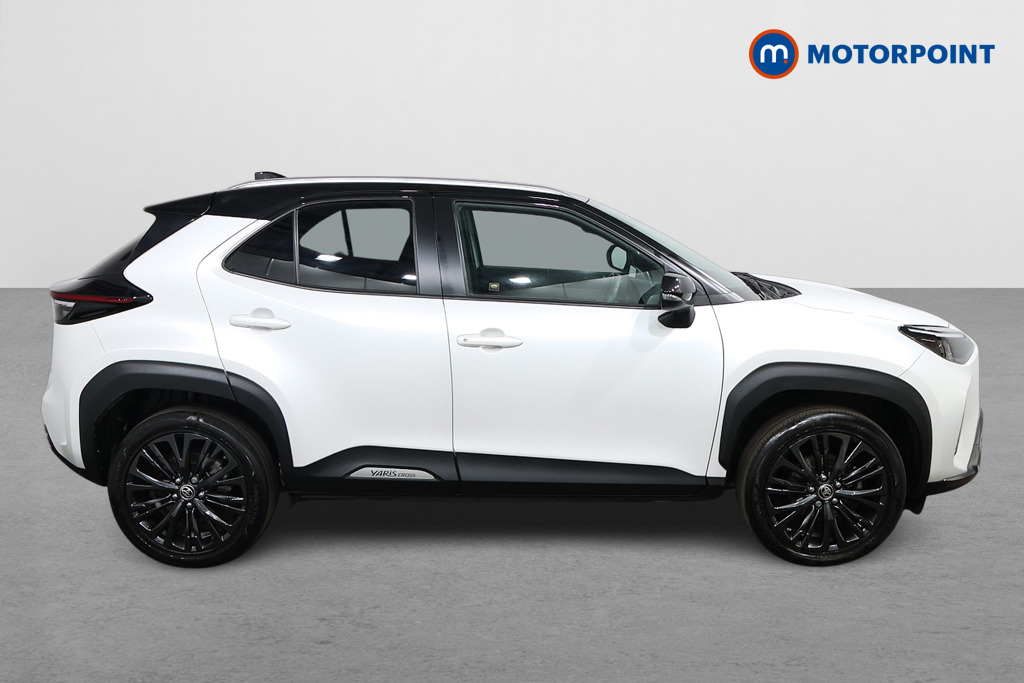 Toyota Yaris Cross Dynamic Automatic Petrol-Electric Hybrid Estate - Stock Number (1554440) - Drivers side