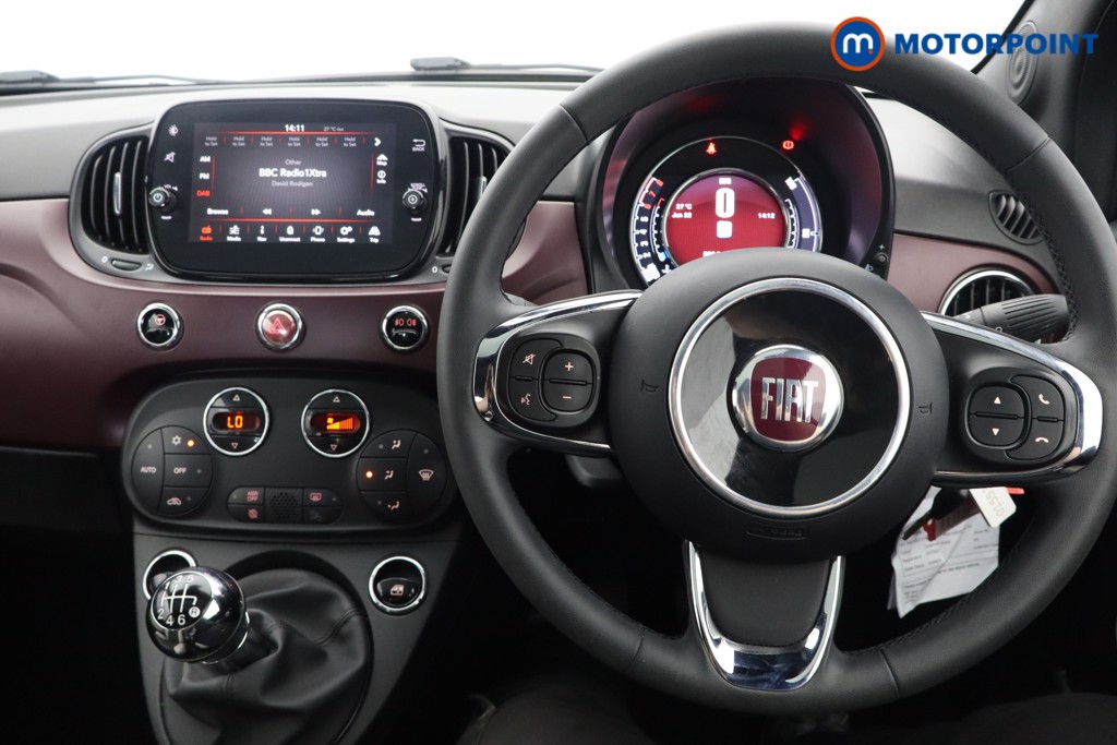 Fiat 500 Star Manual Petrol-Electric Hybrid Hatchback - Stock Number (1554872) - 1st supplementary image