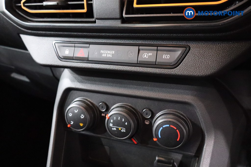 Dacia Sandero Stepway Comfort Manual Petrol Hatchback - Stock Number (1556183) - 15th supplementary image