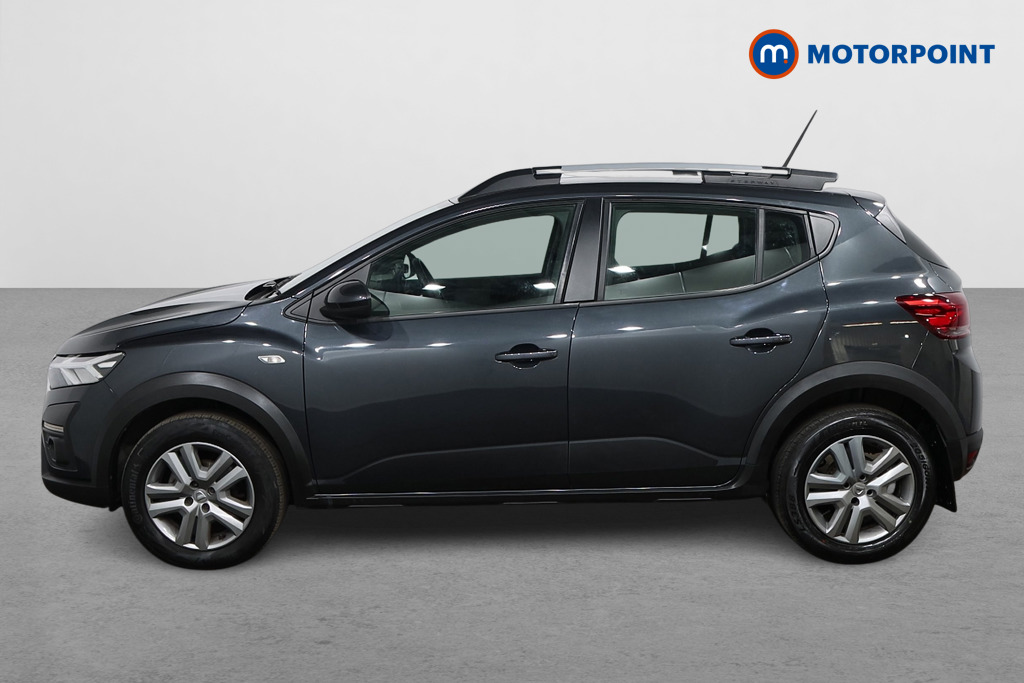 Dacia Sandero Stepway Comfort Manual Petrol Hatchback - Stock Number (1556183) - Passenger side
