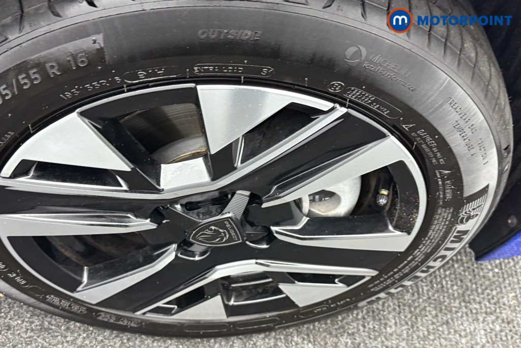 Peugeot 208 Allure Automatic Petrol-Electric Hybrid Hatchback - Stock Number (1544354) - 30th supplementary image