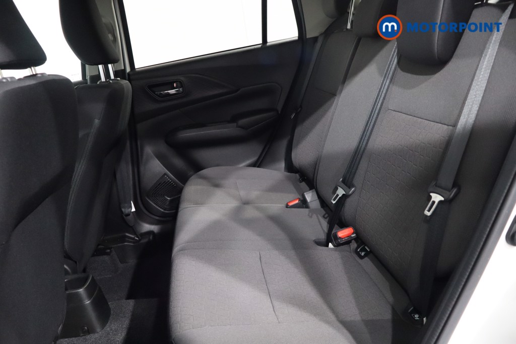 Suzuki Swift Motion Manual Petrol-Electric Hybrid Hatchback - Stock Number (1545423) - 5th supplementary image