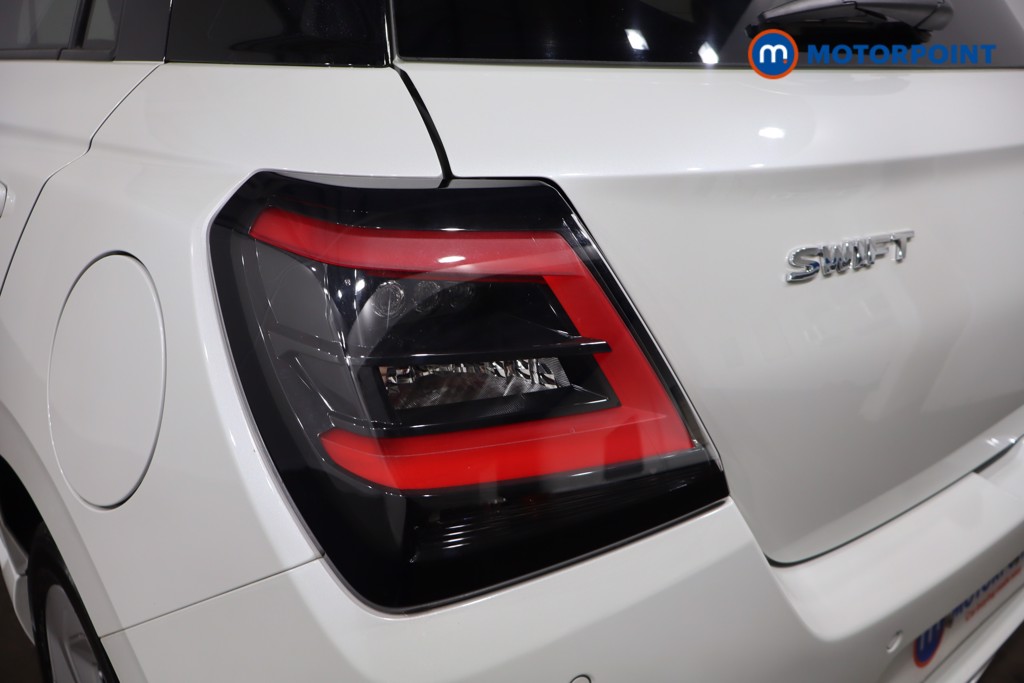 Suzuki Swift Motion Manual Petrol-Electric Hybrid Hatchback - Stock Number (1545423) - 27th supplementary image