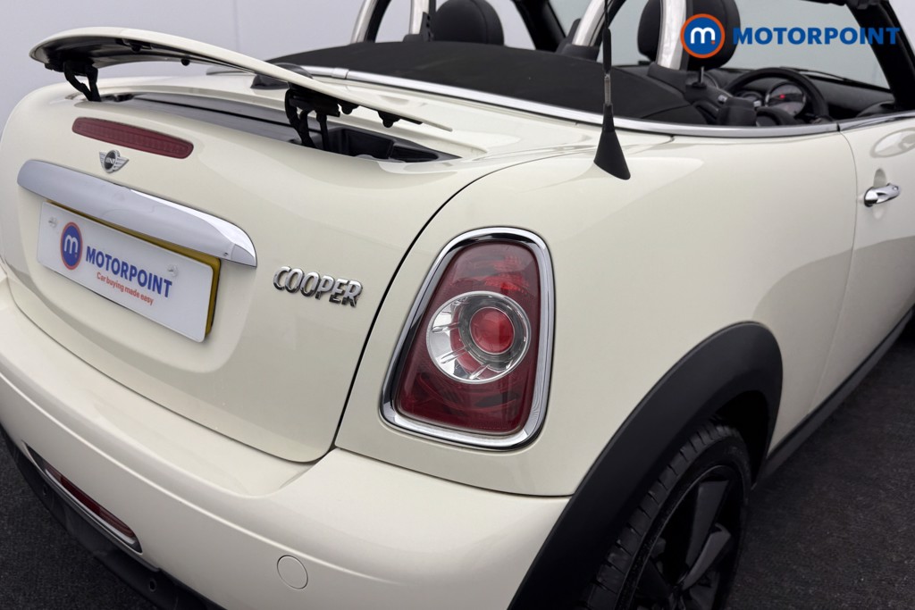 Mini Roadster Cooper Manual Petrol Convertible - Stock Number (1546388) - 18th supplementary image