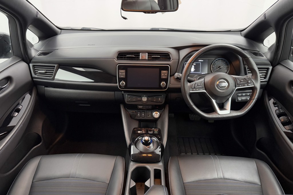Nissan Leaf N-Connecta Automatic Electric Hatchback - Stock Number (1546519) - 2nd supplementary image