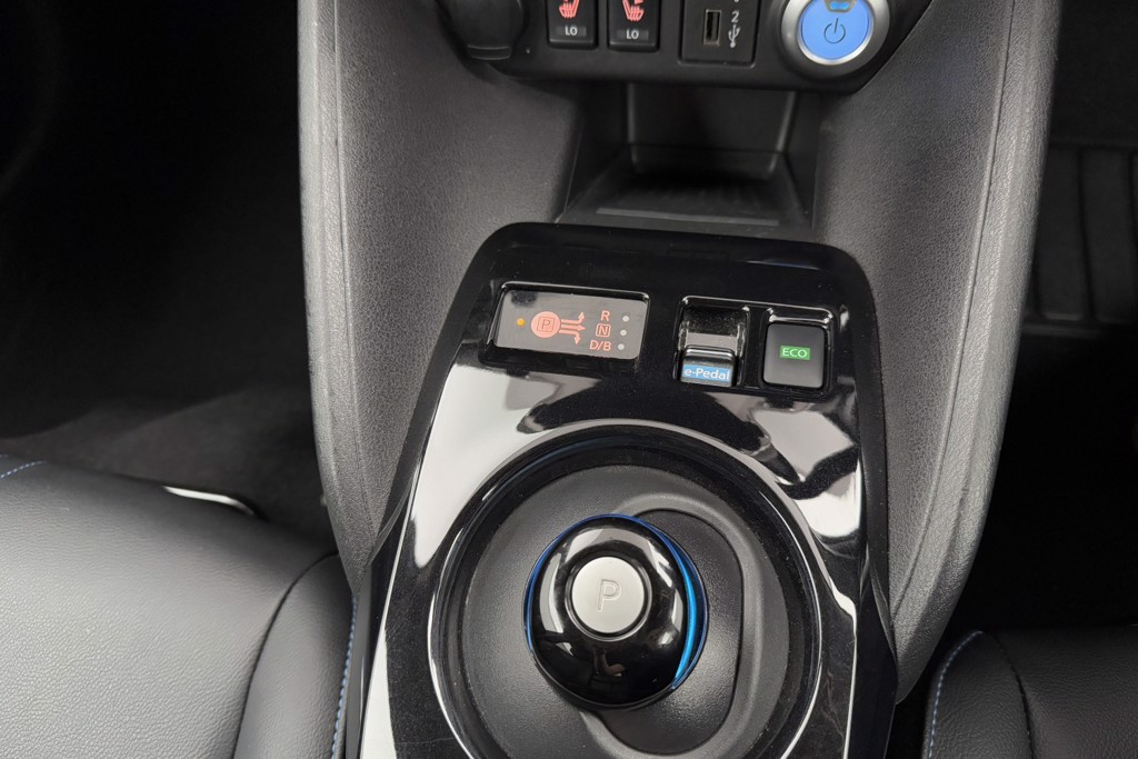 Nissan Leaf N-Connecta Automatic Electric Hatchback - Stock Number (1546519) - 14th supplementary image