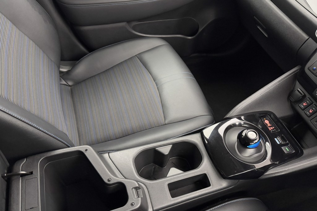 Nissan Leaf N-Connecta Automatic Electric Hatchback - Stock Number (1546519) - 16th supplementary image