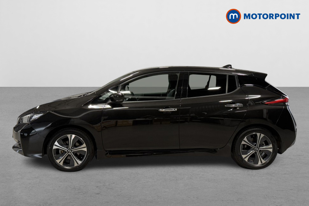 Nissan Leaf N-Connecta Automatic Electric Hatchback - Stock Number (1546519) - Passenger side