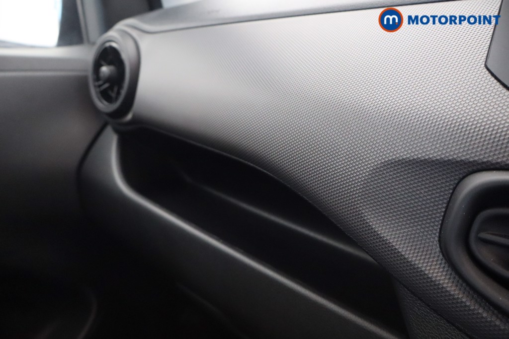 Hyundai I10 Advance Automatic Petrol Hatchback - Stock Number (1547259) - 9th supplementary image