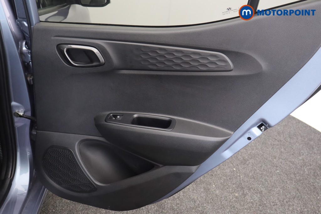 Hyundai I10 Premium Automatic Petrol Hatchback - Stock Number (1547308) - 15th supplementary image