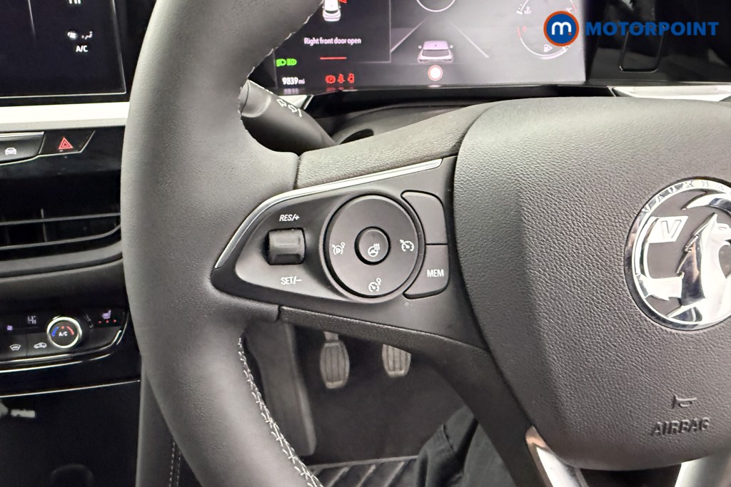 Vauxhall Grandland Ultimate Manual Petrol SUV - Stock Number (1547854) - 12th supplementary image