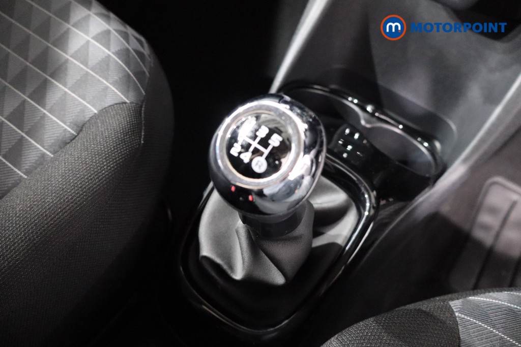 Peugeot 108 Allure Manual Petrol Hatchback - Stock Number (1549187) - 14th supplementary image