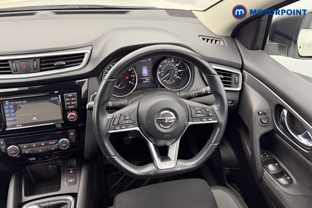 Nissan Qashqai N-Connecta Manual Petrol SUV - Stock Number (1549509) - 3rd supplementary image