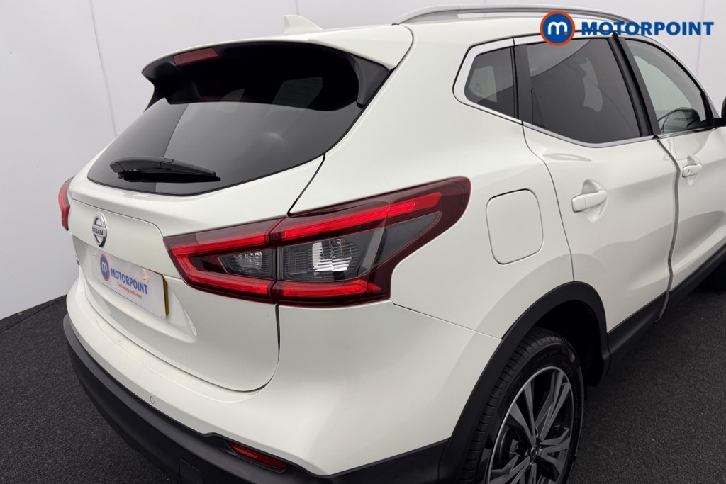 Nissan Qashqai N-Connecta Manual Petrol SUV - Stock Number (1549509) - 27th supplementary image