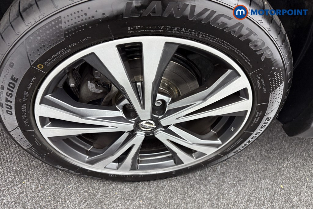 Nissan Qashqai N-Connecta Manual Petrol SUV - Stock Number (1549509) - 30th supplementary image