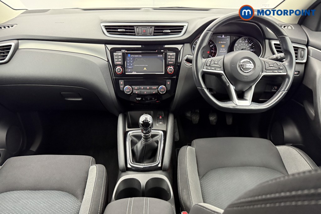Nissan Qashqai N-Connecta Manual Petrol SUV - Stock Number (1549509) - 1st supplementary image