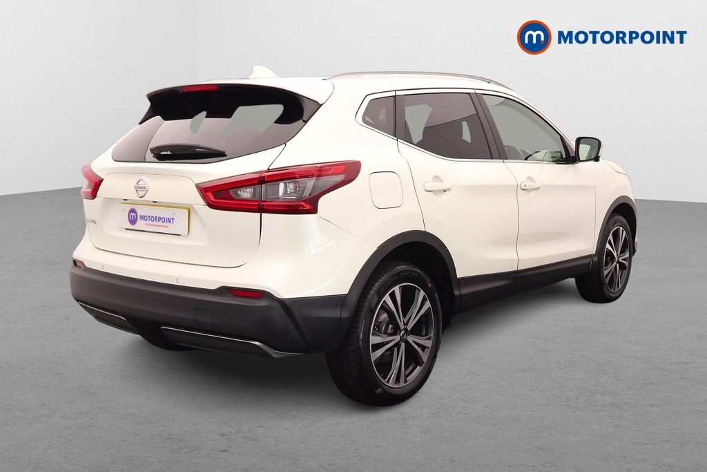 Nissan Qashqai N-Connecta Manual Petrol SUV - Stock Number (1549509) - Drivers side rear corner