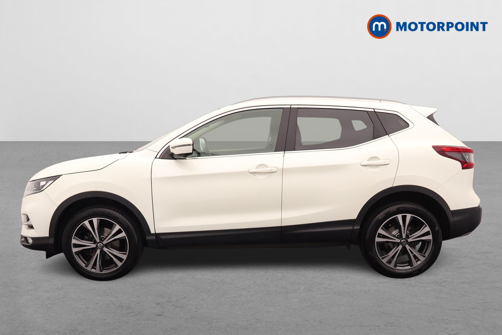 Nissan Qashqai N-Connecta Manual Petrol SUV - Stock Number (1549509) - Passenger side