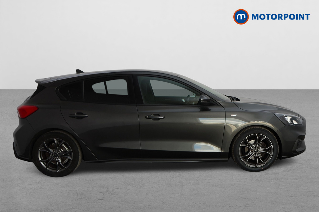 Ford Focus St-Line Manual Petrol Hatchback - Stock Number (1549679) - Drivers side