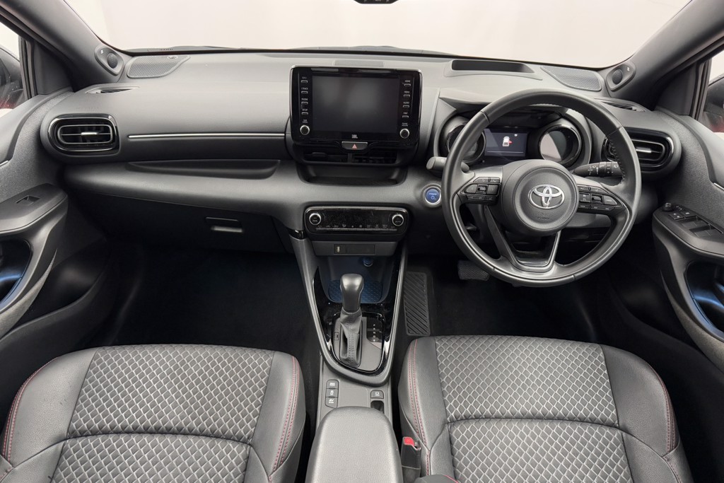 Toyota Yaris Launch Edition Automatic Petrol-Electric Hybrid Hatchback - Stock Number (1550217) - 2nd supplementary image