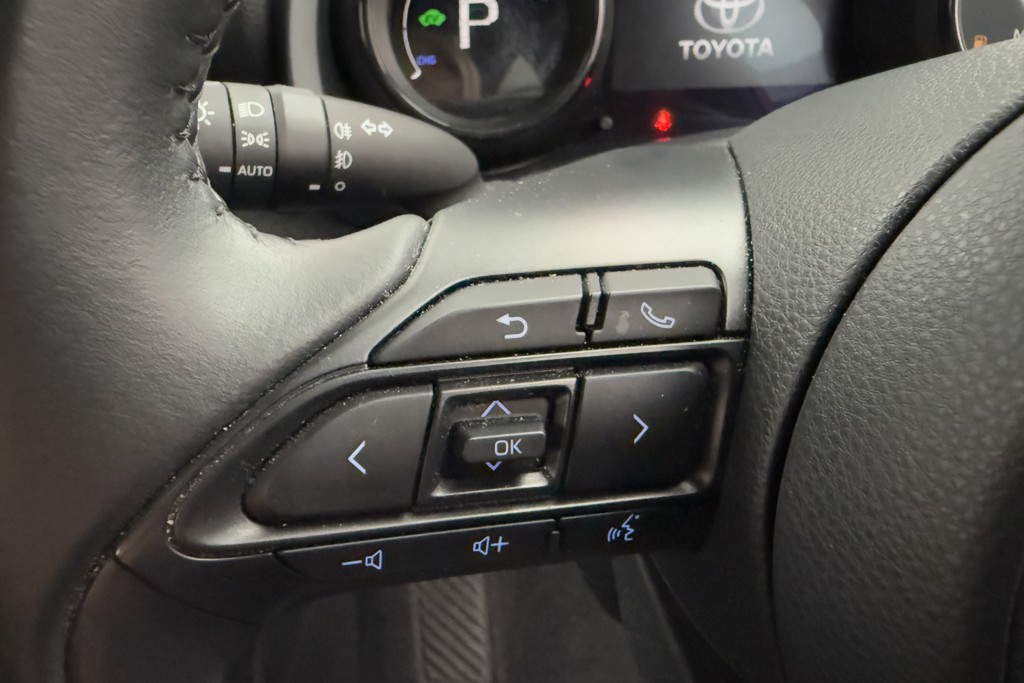 Toyota Yaris Launch Edition Automatic Petrol-Electric Hybrid Hatchback - Stock Number (1550217) - 4th supplementary image