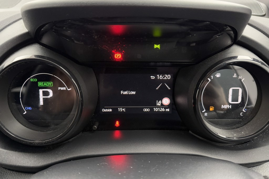 Toyota Yaris Launch Edition Automatic Petrol-Electric Hybrid Hatchback - Stock Number (1550217) - 6th supplementary image